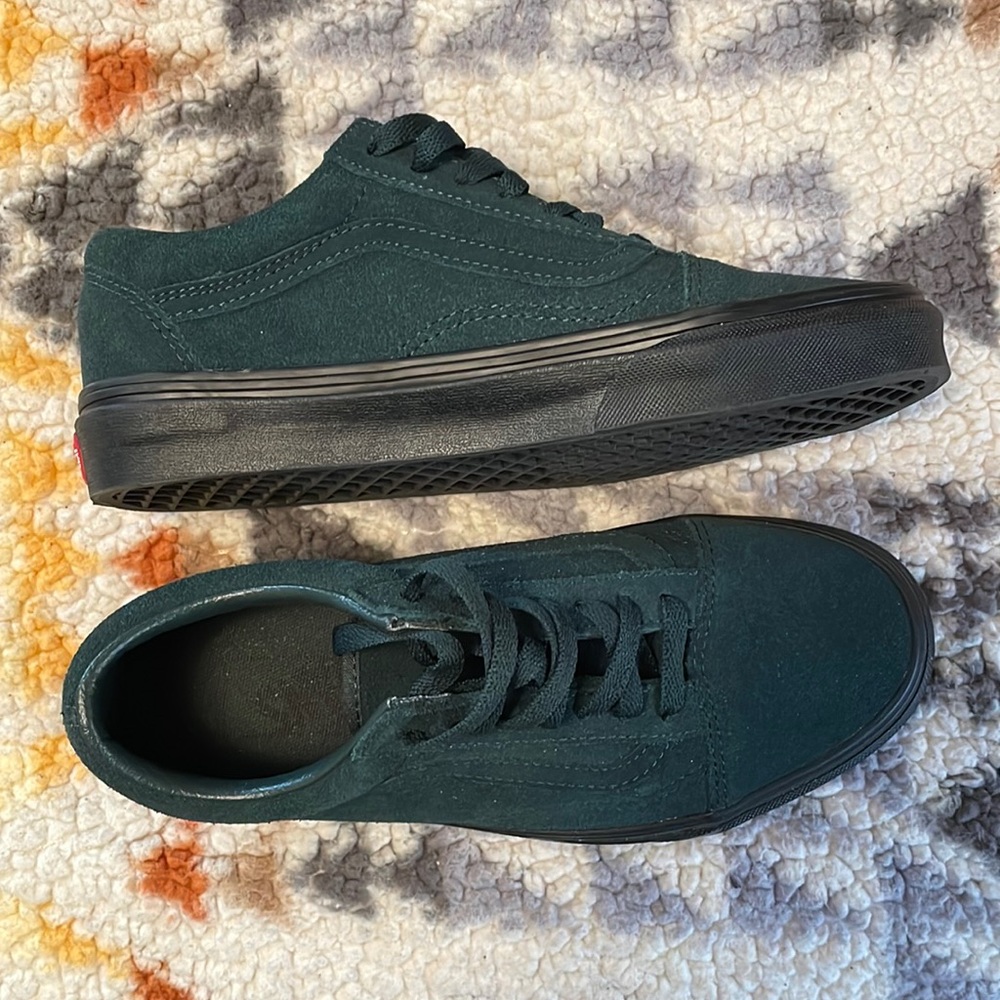 Vans Old Skool Classics in Green Suede